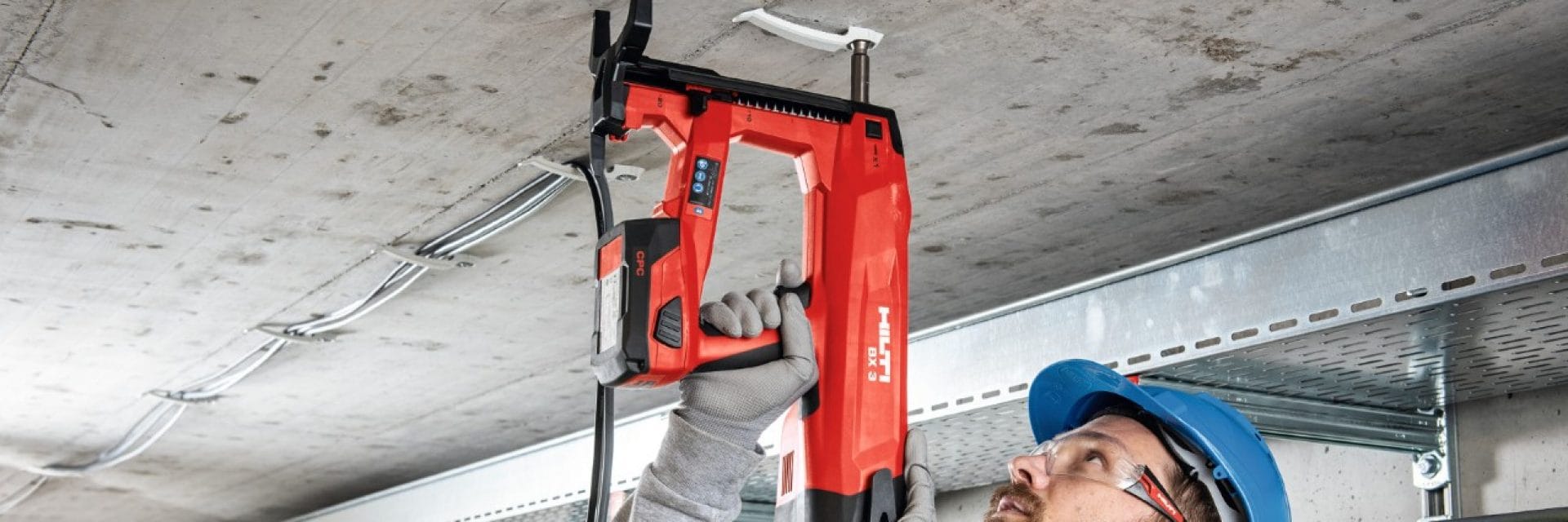 在機(jī)械和電氣 (M&E) 應(yīng)用中直接緊固是比替代方法更快、更舒服、更可靠的選擇/ 適用于機(jī)械及電氣(M&E)應(yīng)用的直接緊固工具，相比/ 比起其他方法更快捷、舒適及可靠